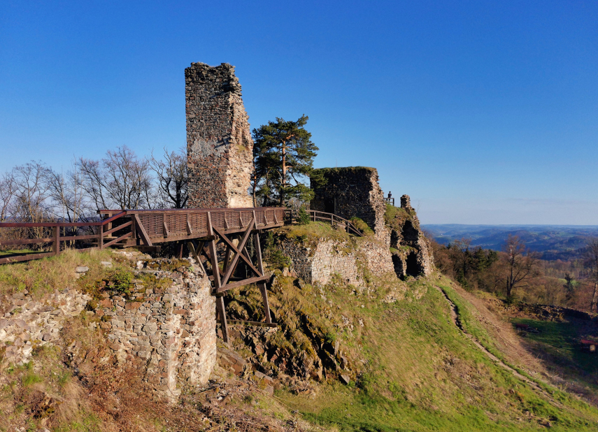 Zřícenina hradu Zubštejn