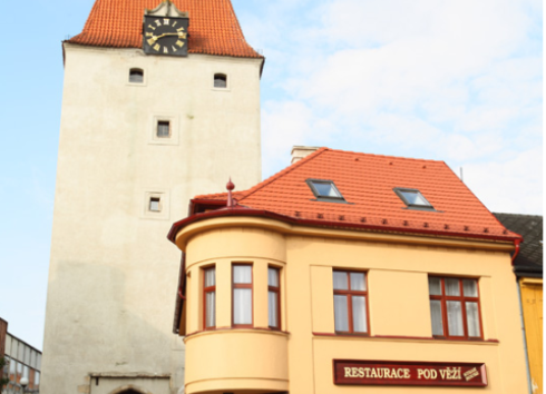 PENZION  A RESTAURACE POD VĚŽÍ