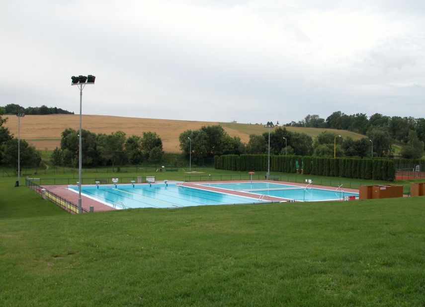 Plavecký bazén v Areálu sportu a kultury Bystřice nad Pernštejnem