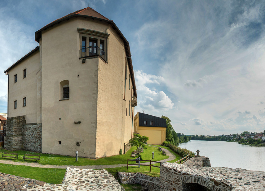 Burg und Schloss Polná