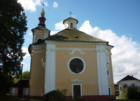 Kostel sv. Jana Nepomuckého ve Vyklanticích