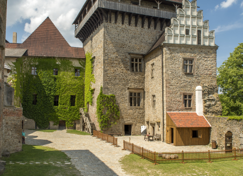 Věž hradu Lipnice nad Sázavou