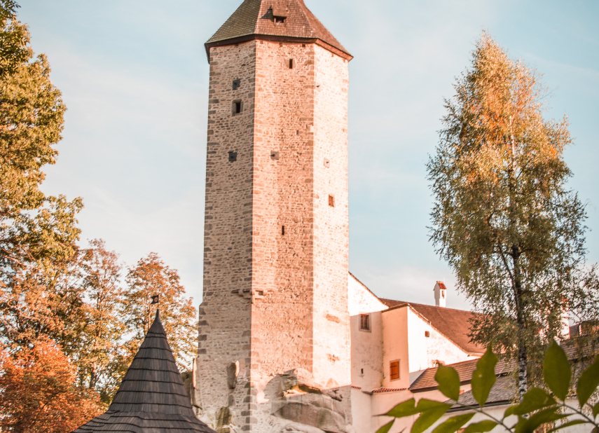 Věž hradu Roštejn
