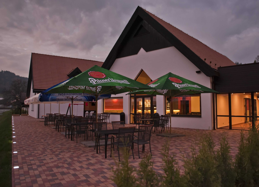 RESTAURACE HOTEL VÍR