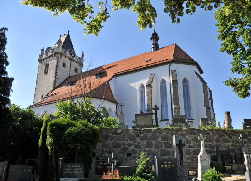 Kostel Nanebevzetí Panny Marie a sv. Gotharda v Budišově