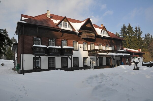 Trimurti - retreatové centrum (foto 1)