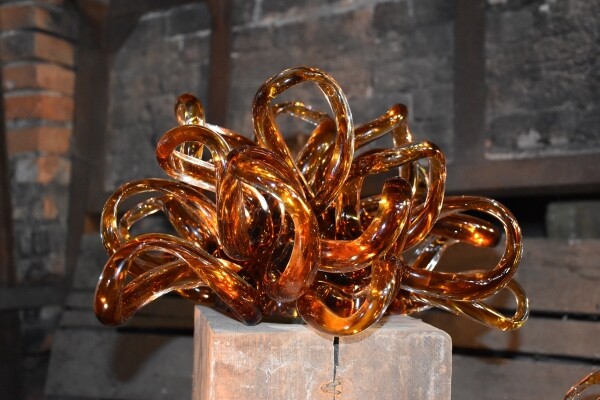 JAKUB TASICE GLASSWORKS (photo 1)