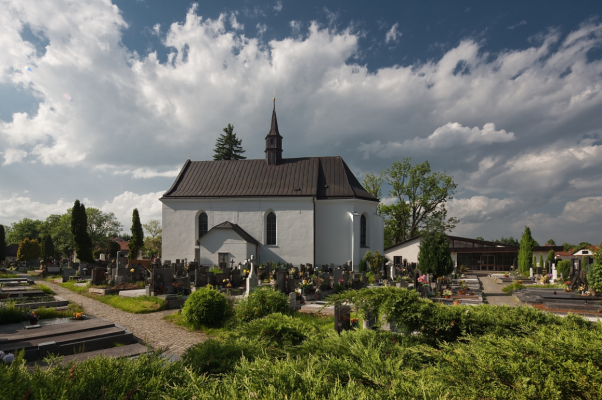 Kostel Nejsvětější Trojice Bystřice nad Pernštejnem (foto 1)