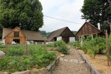 Chalupa pod lípou - Ukázková přírodní zahrada (foto 7)