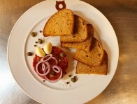 RESTAURACE KOCOUR (foto 2)