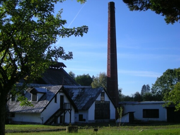 JAKUB TASICE GLASSWORKS (photo 1)