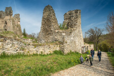 Zřícenina hradu Rokštejn (foto 2)