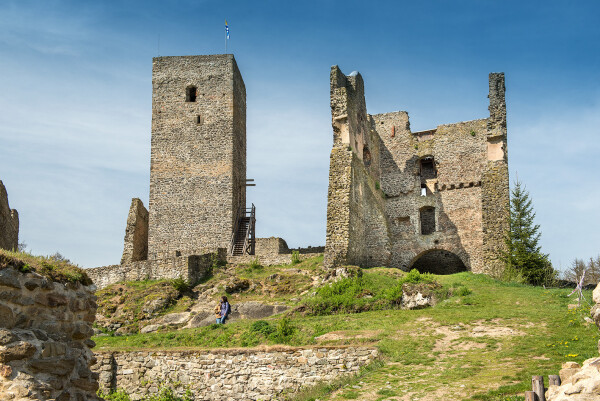 Zřícenina hradu Rokštejn (foto 1)