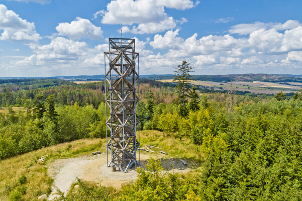 Rozhledna na Pekelném kopci u Třebíče (foto 1)