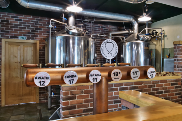 Balónový hotel a pivovar Radešín (foto 1)