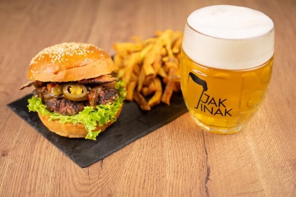 JAK JINAK PUB (foto 1)