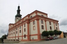 Děkanský kostel Nanebevzetí Panny Marie Polná (foto 3)