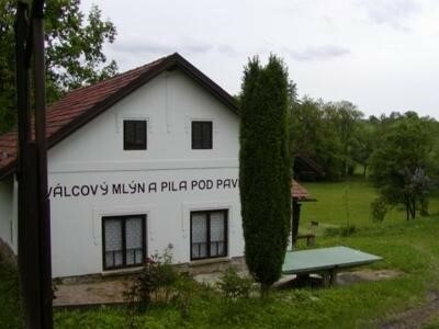 CHALUPA NA PILE (foto 1)