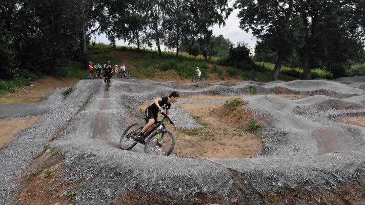 Pumptrack v Bystřici nad Pernštejnem (foto 1)