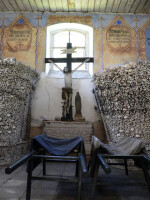 Kostnice v Nížkově (foto 3)