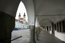 Jezuitský klášter s kostelem Jména Ježíš v Telči (foto 3)