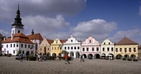 Náměstí a kostel sv. Víta v Pelhřimově (foto 2)