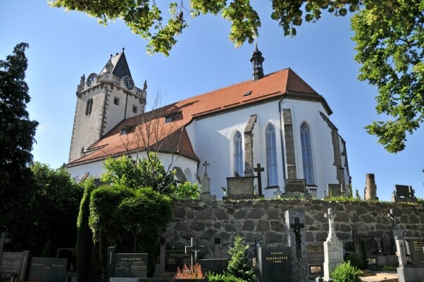 Kostel Nanebevzetí Panny Marie a sv. Gotharda v Budišově (foto 1)