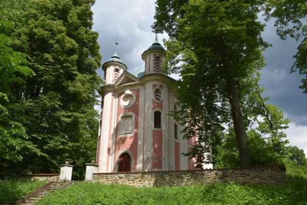 Kostel sv. Kateřiny v Počátkách (foto 1)