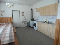 UBYTOVÁNÍ NA FAŘE (foto 3)