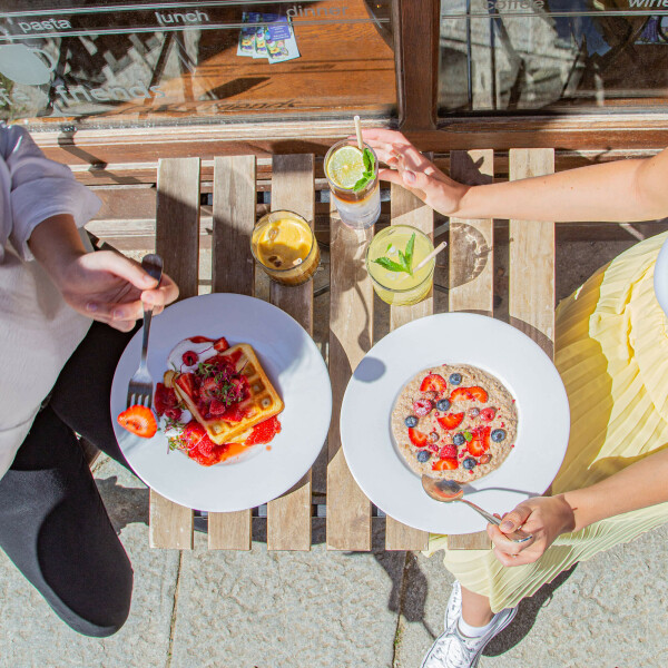 BISTRO CAFÉ FRIENDS (foto 1)