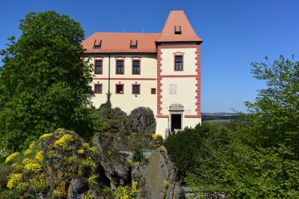 Kámen Castle (photo 1)