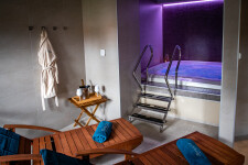 ZÁMEK TŘEŠŤ (foto 3)