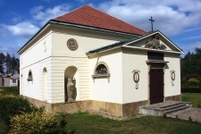 Hrobka Haugwitzů Náměšť nad Oslavou (foto 3)