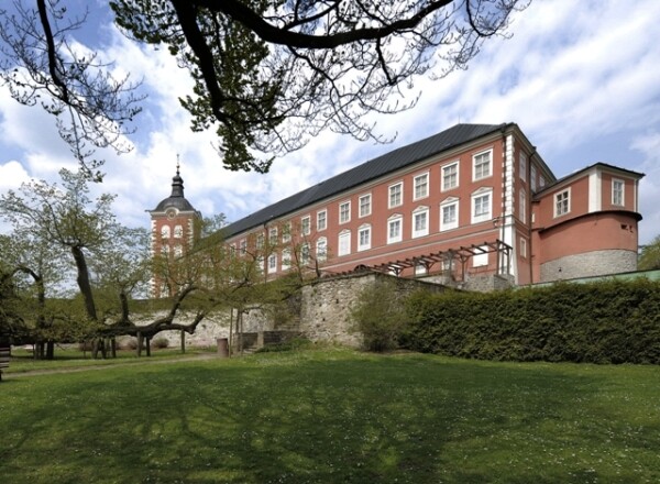 Kamenice nad Lipou Chateau (photo 1)