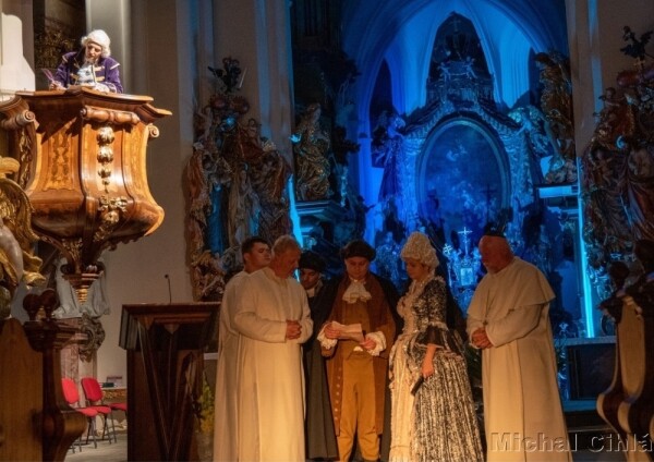 Putování se Santinim/ Santiniho zázrak (foto 1)