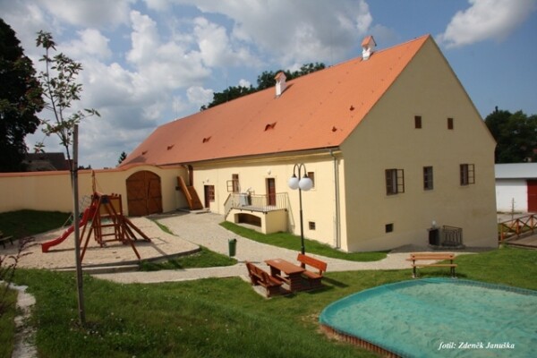 Pivovar Žirovnice - Zámecký areál Žirovnice (foto 1)