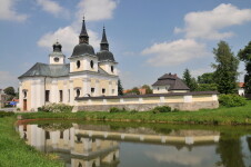 Za Santiniho stavbami (foto 2)