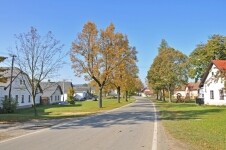 Vesnická památková zóna Petrovice (foto 4)