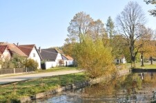 Vesnická památková zóna Petrovice (foto 2)