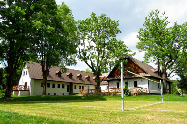 Rodinný hotel pod Bílou skálou (foto 1)