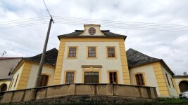 MANOR INN AND FARMYARD IN OSTROV NAD OSLAVOU (photo 3)