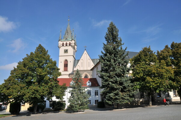 HUMPOLEC: MILLS, CHATEAX, MUSEUMS AND THE WILD WEST (photo 1)