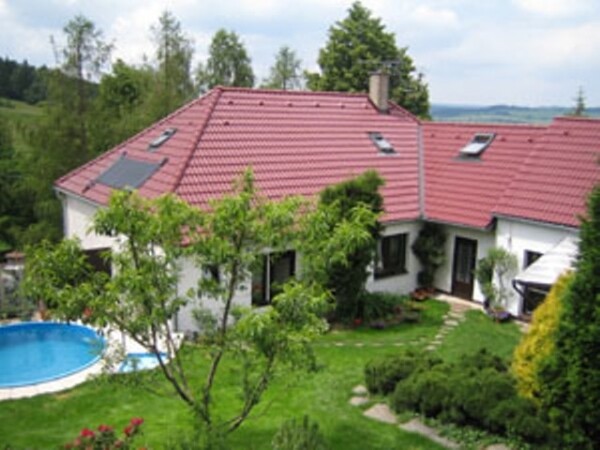 RODINNÝ PENSION NEVCEHLE (foto 1)