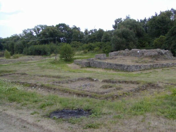 Mstěnice - zaniklá středověká ves s tvrzí (foto 1)