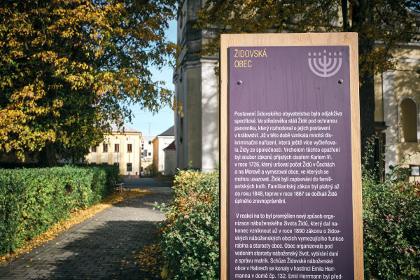 Naučná židovská stezka v Habrech (foto 1)