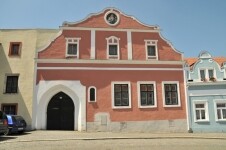 Domy na náměstí Jemnice (foto 3)