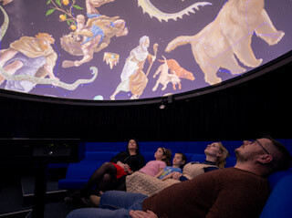 Hvězdárna a planetárium dr. Zdeňka Kvíze (foto 1)