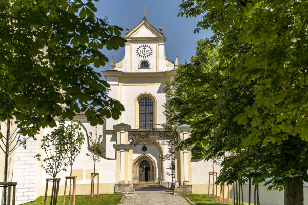Bazilika Nanebevzetí Panny Marie a sv. Mikuláše Žďár nad Sázavou (foto 1)