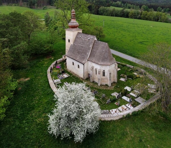 Dolní Město, Loukov, Řečice – Podlipnické kostely (foto 1)