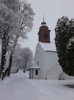 Kostel v Horních Dubenkách (foto 2)